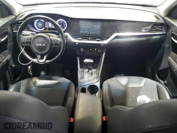 2022 Kia Niro LXS SE with VIN KNDCB3LC8N5504675, listed as a Copart auction lot 77027994 with 44,953 mi miles and Salvage Title. Bid and sale history available at carsss.com. Image 8.