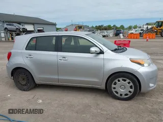 2013 Scion xD z VIN JTKKUPB4XD1038754, wystawiony jako IAAI lot #42231402 z przebiegiem 157 648 mil mil oraz . Historia ofert i sprzedaży dostępna na DreamBid. Obrazek 14.