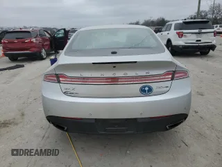 2015 Lincoln MKZ z VIN 3LN6L2G93FR624560, wystawiony jako Copart lot #43999515 z przebiegiem 125 011 mil mil oraz Czysty tytuł • Clean title. Historia ofert i sprzedaży dostępna na DreamBid. Obrazek 6.