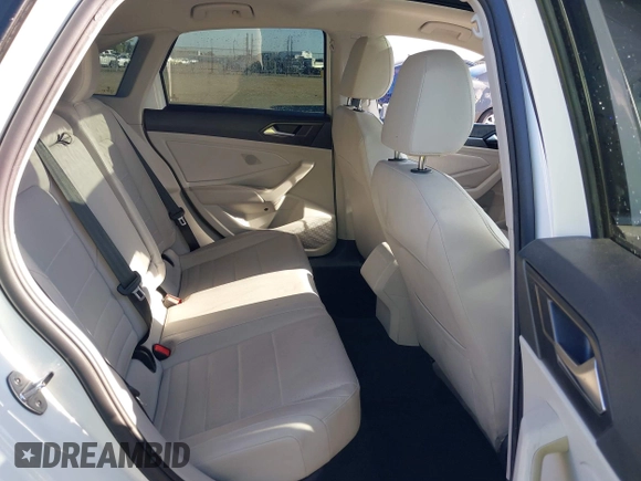 2024 Volkswagen Jetta SE with VIN 3VW7M7BU2RM031902, listed as a IAAI auction lot 42205832 with 31,274 mi miles and . Bid and sale history available at DreamBid. Image 8.