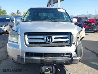2008 Honda Pilot SE with VIN 5FNYF28318B006625, listed as a IAAI auction lot 41959923 with 140,258 mi miles. Bid and sale history available at carsss.com. Image 12.
