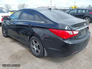 2013 Hyundai Sonata GLS PZEV with VIN 5NPEB4AC9DH604557, listed as a IAAI auction lot 41921182 with 122,116 mi miles. Bid and sale history available at carsss.com. Image 3.