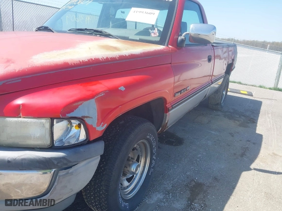 1994 Dodge Ram 1500 with VIN 1B7HC16Z5RS610662, listed as a IAAI auction lot 41993609 with 228,514 mi miles. Bid and sale history available at carsss.com. Image 6.