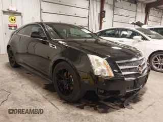 2011 Cadillac CTS Performance z VIN 1G6DL1ED3B0100075, wystawiony jako IAAI lot #41392627 z przebiegiem 124 775 mil mil oraz . Historia ofert i sprzedaży dostępna na DreamBid. Obrazek 1.