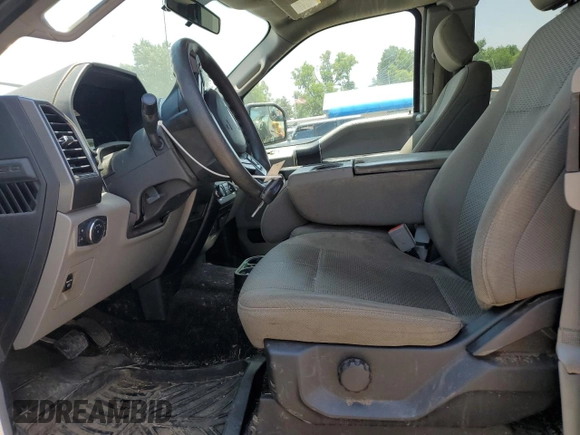 2018 Ford F-150 XL z VIN 1FTFX1E5XJKF86650, wystawiony jako Copart lot #59865795 z przebiegiem Nie podano mil oraz Szkoda całkowita • Salvage title. Historia ofert i sprzedaży dostępna na DreamBid. Obrazek 7.