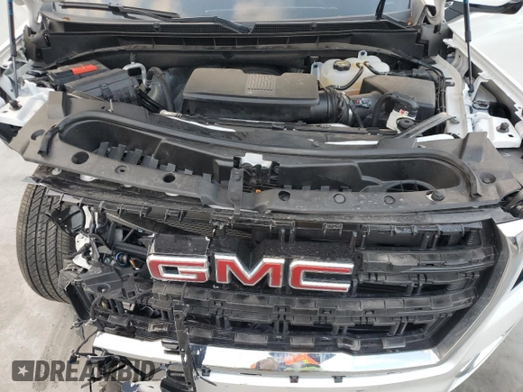 2024 GMC Yukon XL SLT with VIN 1GKS2GKD2RR218983, listed as a Copart auction lot 86210034 with 14,489 mi miles and Salvage Title. Bid and sale history available at carsss.com. Image 12.
