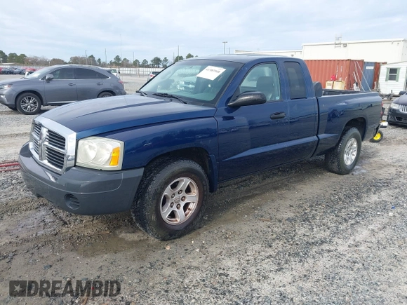 2005 Dodge Dakota ST with VIN 1D7HE22K75S242803, listed as a IAAI auction lot 41383968 with 160,295 mi miles and . Bid and sale history available at DreamBid. Image 2.