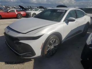 2024 Toyota Crown XLE with VIN JTDAAAAF0R3029584, listed as a Copart auction lot 74718964 with 0 mi miles and Non Repairable. Bid and sale history available at carsss.com. Image 1.