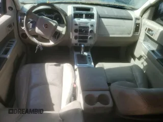 2010 Mercury Mariner Premier z VIN 4M2CN8H73AKJ06652, wystawiony jako Copart lot #61690555 z przebiegiem 202 434 mil mil oraz Czysty tytuł • Clean title. Historia ofert i sprzedaży dostępna na DreamBid. Obrazek 8.