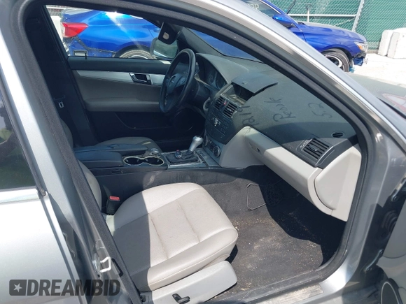 2008 Mercedes-Benz C 300 Sport with VIN WDDGF81X98F094109, listed as a IAAI auction lot 42191531 with 228,736 mi miles and . Bid and sale history available at carsss.com. Image 5.