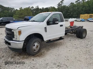 2018 Ford F-350 with VIN 1FDRF3H62JEC12561, listed as a Copart auction lot 53706305 with 151,367 mi miles and Salvage title. Bid and sale history available at DreamBid. Image 1.