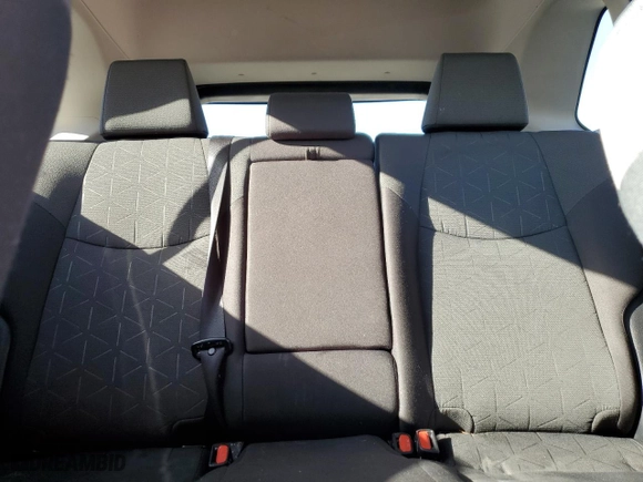 2022 Toyota RAV4 XLE with VIN 2T3W1RFV8NW206412, listed as a Copart auction lot 42016035 with 63,808 mi miles and Salvage Title. Bid and sale history available at carsss.com. Image 10.