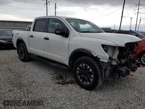 2023 Nissan Titan SV z VIN 1N6AA1ED7PN116504, wystawiony jako Copart lot #77986734 z przebiegiem 31 392 mil mil oraz Szkoda całkowita • Salvage title. Historia ofert i sprzedaży dostępna na DreamBid. Obrazek 4.