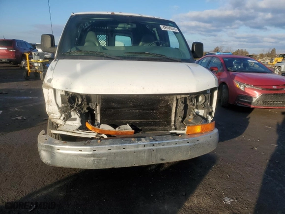 2007 Chevrolet Express Cargo Van with VIN 1GCFG15X071227758, listed as a Copart auction lot 42600545 with 161,145 mi miles and Salvage Title. Bid and sale history available at carsss.com. Image 5.