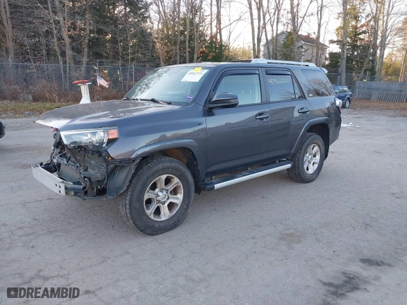 2017 Toyota 4Runner SR5 with VIN JTEBU5JR2H5415869, listed as a IAAI auction lot 40962324 with 104,143 mi miles. Bid and sale history available at carsss.com. Image 2.