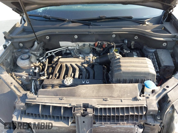 2018 Volkswagen Atlas SE z VIN 1V2DR2CA2JC550354, wystawiony jako IAAI lot #42481731 z przebiegiem 119 914 mil mil oraz . Historia ofert i sprzedaży dostępna na DreamBid. Obrazek 10.