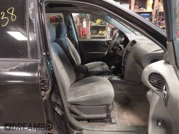 2003 Hyundai Santa Fe GLS with VIN KM8SC73D43U351672, listed as a IAAI auction lot 41767938 with 175,843 mi miles. Bid and sale history available at carsss.com. Image 5.