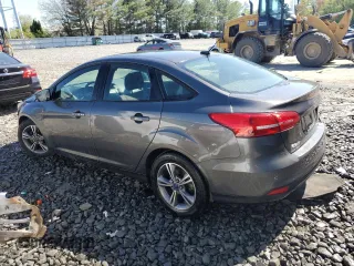 2018 Ford Focus SE with VIN 1FADP3FE5JL255010, listed as a Copart auction lot 54478335 with 118,074 mi miles and Salvage Title. Bid and sale history available at carsss.com. Image 2.