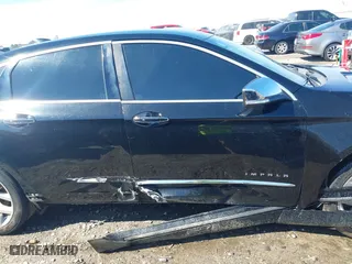 2015 Chevrolet Impala LTZ with VIN 2G1165S31F9220567, listed as a IAAI auction lot 41653330 with 211,891 mi miles. Bid and sale history available at carsss.com. Image 13.