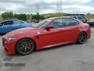 2019 Alfa Romeo Giulia Quadrifoglio z VIN ZARFAMEVXK7601967, wystawiony jako Copart lot #59018745 z przebiegiem 31 973 mil mil oraz Szkoda całkowita • Salvage title. Historia ofert i sprzedaży dostępna na DreamBid. Obrazek 1.