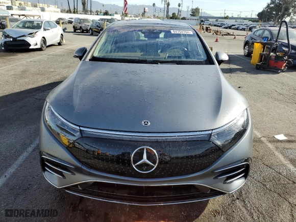 2022 Mercedes-Benz EQS with VIN W1KCG4EB0NA022193, listed as a Copart auction lot 84704704 with NaN miles and Salvage Title. Bid and sale history available at carsss.com. Image 5.