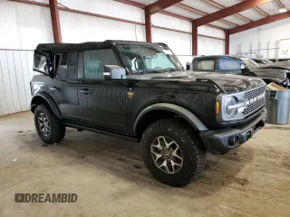 2023 Ford Bronco with VIN 1FMEE5DP2PLB11875, listed as a Copart auction lot 63865103 with 5,470 mi miles. Bid and sale history available at carsss.com. Image 4.