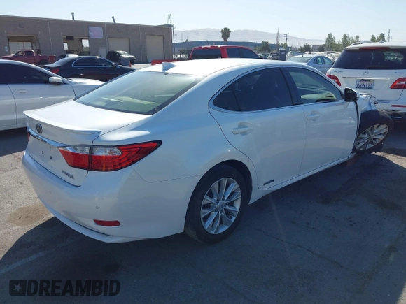 2015 Lexus ES 300h with VIN JTHBW1GG9F2085576, listed as a IAAI auction lot 42386317 with 142,788 mi miles and . Bid and sale history available at DreamBid. Image 4.