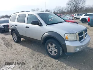 2008 Dodge Durango SLT z VIN 1D8HB48N48F119622, wystawiony jako IAAI lot #40880140 z przebiegiem 338 163 mil mil oraz . Historia ofert i sprzedaży dostępna na DreamBid. Obrazek 1.