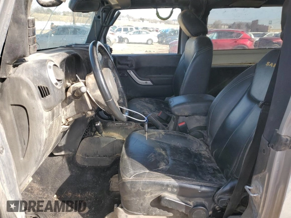 2015 Jeep Wrangler Sahara z VIN 1C4AJWBG5FL505084, wystawiony jako Copart lot #44361325 z przebiegiem 138 146 mil mil oraz Nie do naprawy • Non repairable. Historia ofert i sprzedaży dostępna na DreamBid. Obrazek 7.