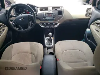 2014 Kia Rio EX z VIN KNADN4A3XE6377570, wystawiony jako Copart lot #54705705 z przebiegiem 63 982 mil mil oraz Tytuł czysty. Historia ofert i sprzedaży dostępna na DreamBid. Obrazek 8.