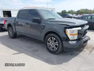 2021 Ford F-150 XL with VIN 1FTEW1CP3MFA80786, listed as a IAAI auction lot 42061952 with 32,071 mi miles. Bid and sale history available at carsss.com. Image 1.