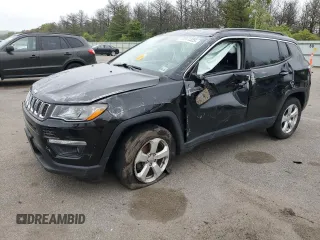 2020 Jeep Compass Latitude with VIN 3C4NJDBB8LT138319, listed as a Copart auction lot 58941325 with 32,620 mi miles and Salvage title. Bid and sale history available at DreamBid. Image 1.