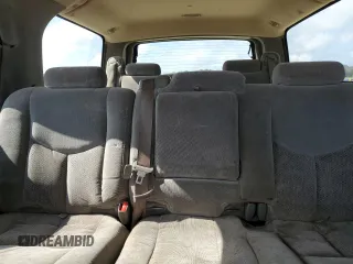 2004 Chevrolet Suburban LT with VIN 1GNEC16Z34J156601, listed as a Copart auction lot 73255124 with 275,633 mi miles and Salvage Title. Bid and sale history available at carsss.com. Image 10.