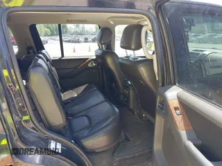 2007 Nissan Pathfinder SE z VIN 5N1AR18W27C613623, wystawiony jako IAAI lot #42272592 z przebiegiem 226 394 mil mil oraz . Historia ofert i sprzedaży dostępna na DreamBid. Obrazek 8.
