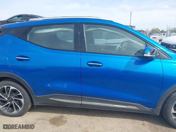 2022 Chevrolet Bolt EUV Premier with VIN 1G1FZ6S0XN4109848, listed as a IAAI auction lot 41825779 with 20,496 mi miles. Bid and sale history available at carsss.com. Image 13.