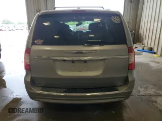 2014 Chrysler Town & Country Touring z VIN 2C4RC1BG5ER133624, wystawiony jako Copart lot #60631225 z przebiegiem 252 765 mil mil oraz Nie do naprawy • Non repairable. Historia ofert i sprzedaży dostępna na DreamBid. Obrazek 6.