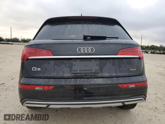 2024 Audi Q5 Premium with VIN WA1ABAFY9R2083635, listed as a Copart auction lot 86518374 with 0 mi miles and Non Repairable. Bid and sale history available at carsss.com. Image 6.