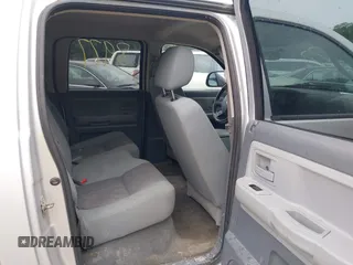 2005 Dodge Dakota SLT with VIN 1D7HW48N65S199887, listed as a IAAI auction lot 42508977 with 192,330 mi miles and . Bid and sale history available at DreamBid. Image 8.