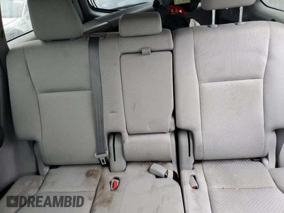 2017 Toyota Highlander LE z VIN 5TDBZRFH4HS436049, wystawiony jako Copart lot #51210145 z przebiegiem 109 492 mil mil oraz Szkoda całkowita • Salvage title. Historia ofert i sprzedaży dostępna na DreamBid. Obrazek 10.