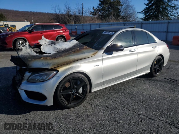 2018 Mercedes-Benz C 43 AMG z VIN 55SWF6EB6JU251015, wystawiony jako Copart lot #49628645 z przebiegiem Nie podano mil oraz Szkoda całkowita • Salvage title. Historia ofert i sprzedaży dostępna na DreamBid. Obrazek 1.