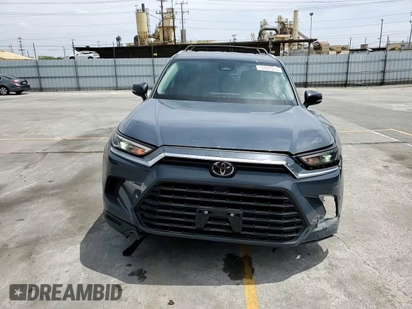 2024 Toyota Highlander XLE z VIN 5TDAAAA58RS001022, wystawiony jako Copart lot #56607315 z przebiegiem 10 763 mil mil oraz Szkoda całkowita • Salvage title. Historia ofert i sprzedaży dostępna na DreamBid. Obrazek 15.