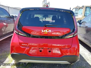 2024 Kia Soul LX with VIN KNDJ23AUXR7232790, listed as a IAAI auction lot 41673337 with 333 mi miles. Bid and sale history available at carsss.com. Image 17.