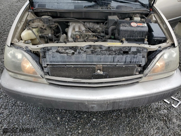 1999 Lexus RX 300 Luxury SUV with VIN JT6HF10U8X0077372, listed as a Copart auction lot 45701415 with 267,526 mi miles and Clean Title. Bid and sale history available at carsss.com. Image 12.