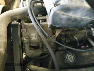 1995 Dodge 1500 с VIN 3B7HF13Y6SM142040, выставлен на аукционе IAAI как лот 41737628 с пробегом 152 582 миль миль и . История ставок и продаж доступна на DreamBid. Изображение 16.