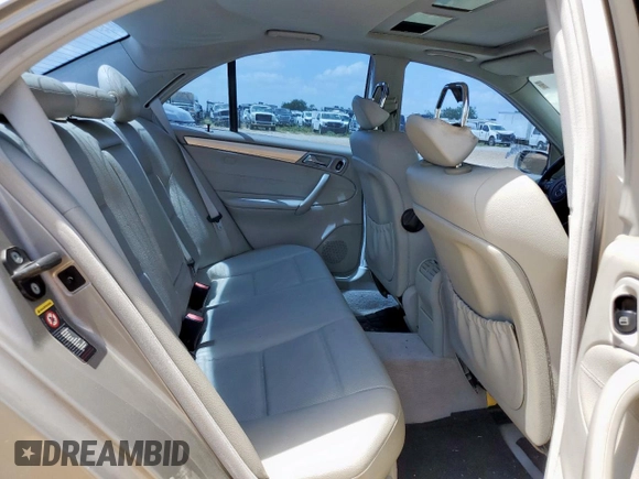 2005 Mercedes-Benz C 230 Kompressor z VIN WDBRF40J65A755885, wystawiony jako Copart lot #62019525 z przebiegiem 112 438 mil mil oraz Szkoda całkowita • Salvage title. Historia ofert i sprzedaży dostępna na DreamBid. Obrazek 10.