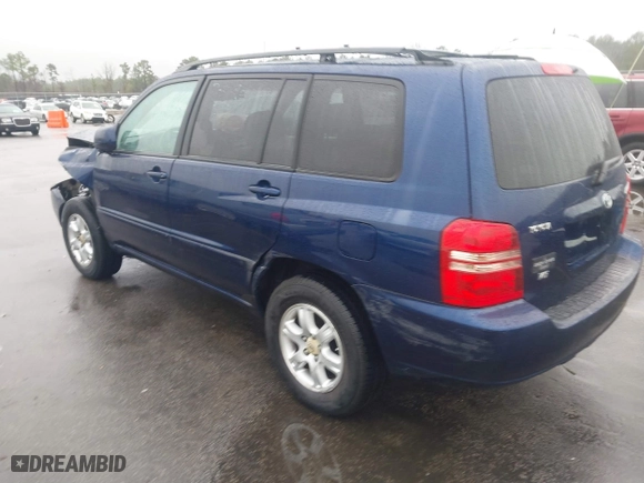2002 Toyota Highlander with VIN JTEGF21A520058345, listed as a IAAI auction lot 41567610 with 117,736 mi miles. Bid and sale history available at carsss.com. Image 3.