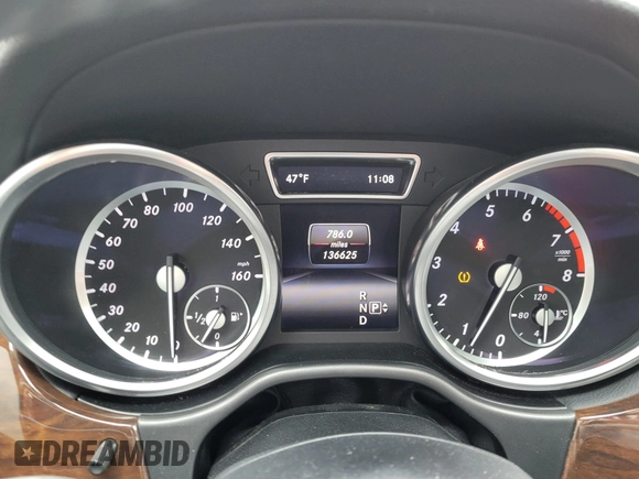 2015 Mercedes-Benz GL-Class GL 450 with VIN 4JGDF6EE2FA517080, listed as a IAAI auction lot 41640032 with 136,625 mi miles. Bid and sale history available at carsss.com. Image 6.