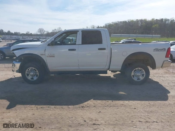 2018 Ram 2500 Tradesman with VIN 3C6UR5CJ1JG336382, listed as a IAAI auction lot 39077896 with 118,111 mi miles. Bid and sale history available at carsss.com. Image 15.