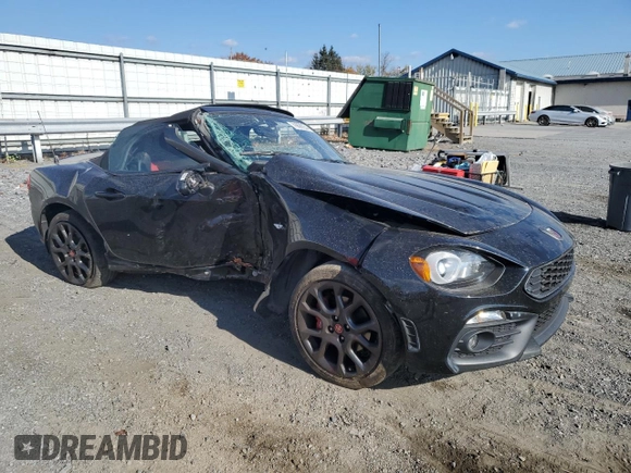 2018 FIAT 124 Spider Abarth z VIN JC1NFAEK0J0136955, wystawiony jako Copart lot #78896054 z przebiegiem 18 888 mil mil oraz Szkoda całkowita • Salvage title. Historia ofert i sprzedaży dostępna na DreamBid. Obrazek 4.