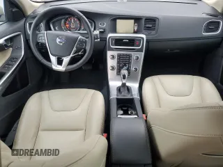 2017 Volvo V60 Premier with VIN YV140MEK4H1373383, listed as a Copart auction lot 44447914 with 47,273 mi miles. Bid and sale history available at carsss.com. Image 8.